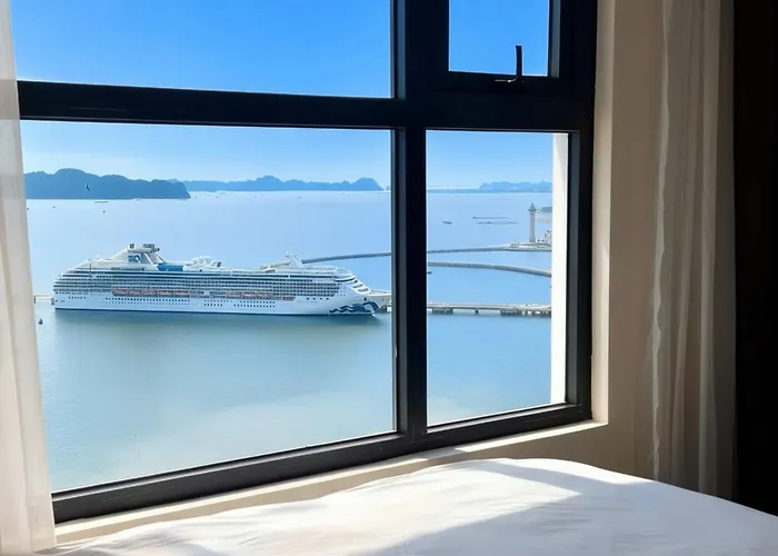 The Pearl Ha Long